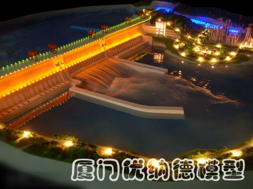 文章附图